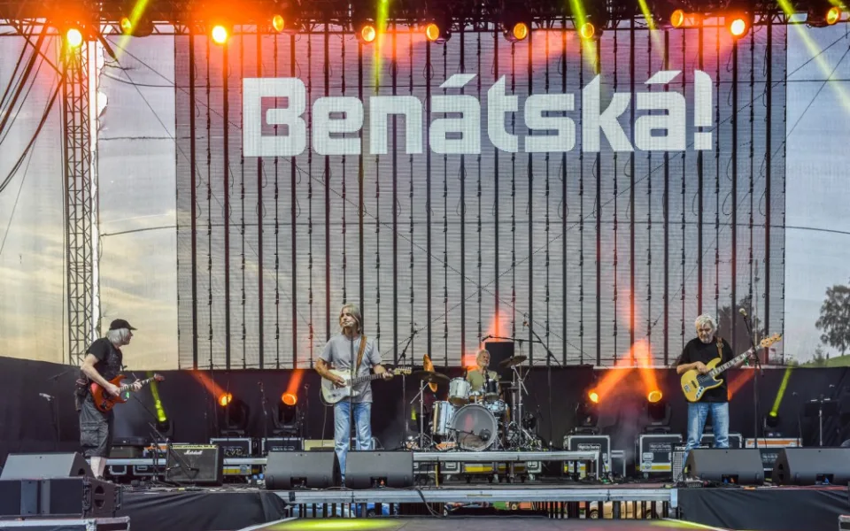 Benátská! skončila, pořadatelé už nyní plánují hvězdu srovnatelnou s Tomem Jonesem na příští rok
