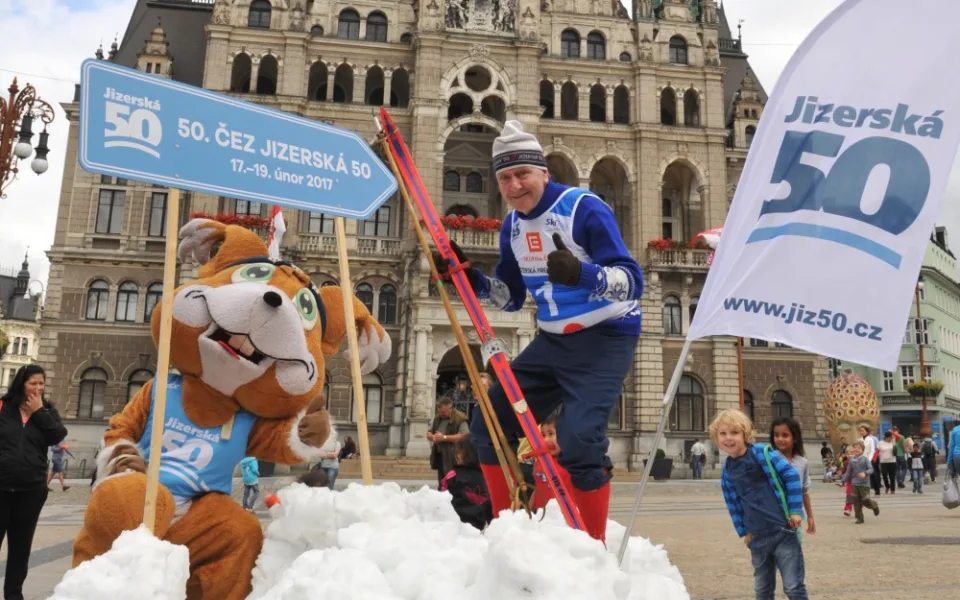 Do Jizerské 50 zbývá půlrok, v Liberci se lyžovalo už dnes