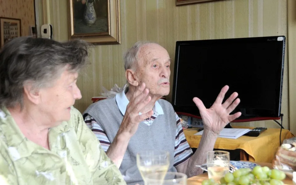 František Červenka oslavil sté narozeniny. "Jsem čtyřicet let v důchodu, to je delší doba, než jsem pracoval," říká