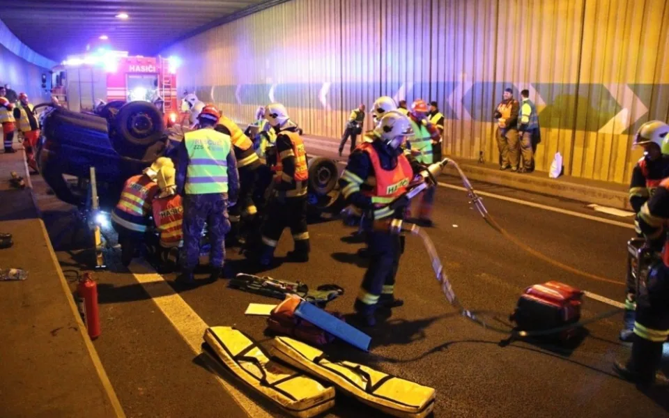 Pětadvacet zraněných v libereckém tunelu. Velké cvičení zaměstnalo všechny záchranné složky