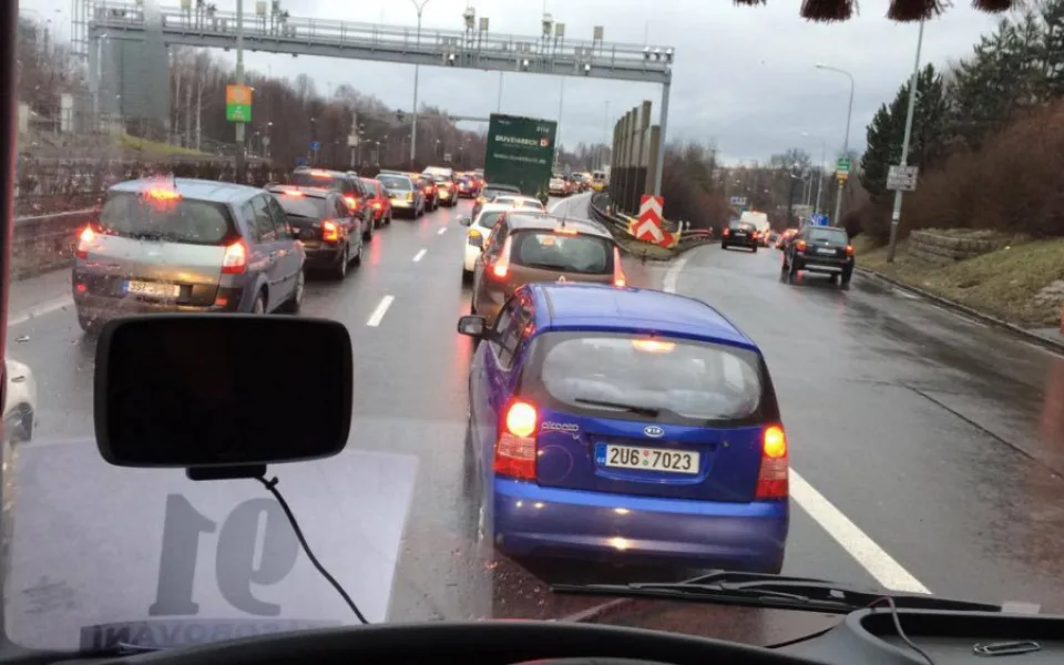Směr na Děčín je zablokovaný.