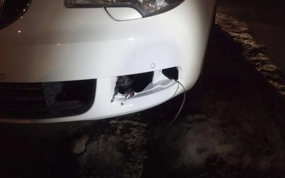 Auto očesané o mlhovky