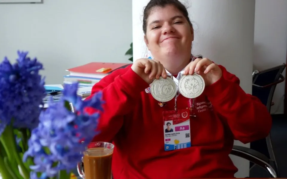 Petra Sádlová s medailemi.