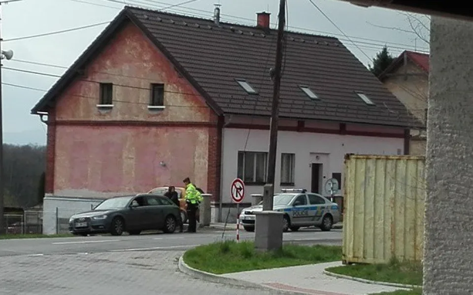 Zadržení kradené Audi v Novém Městě pod Smrkem