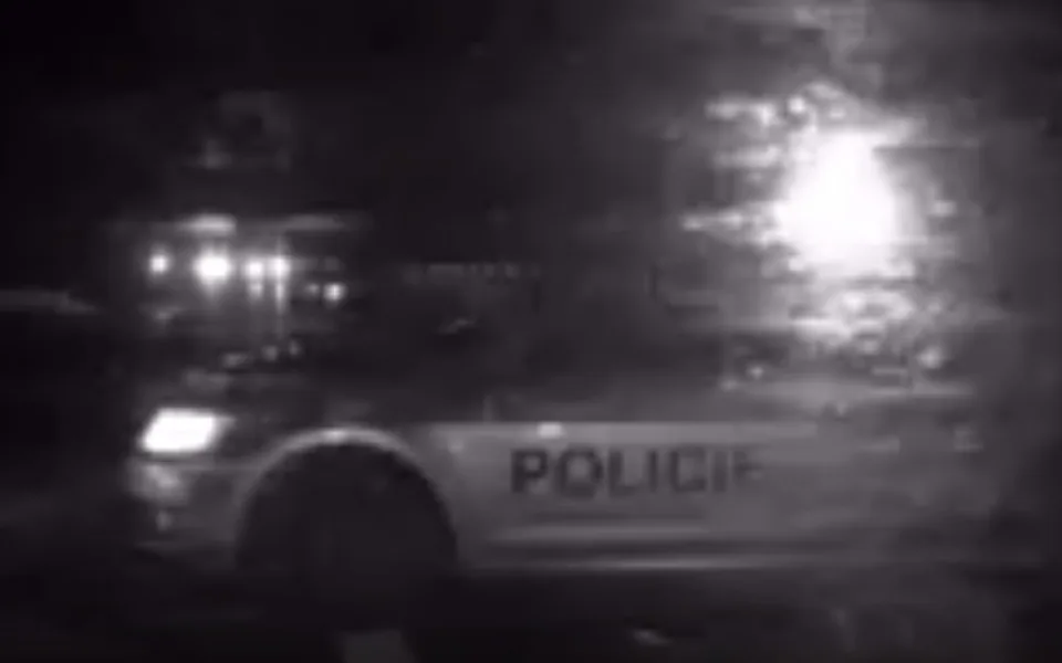 Policisté naháněli zfetovaného řidiče ulicemi Liberce, honička skončila nehodou na Jeřmanickém kopci