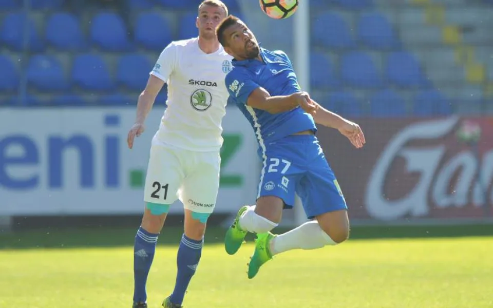 Milan Baroš řádil.