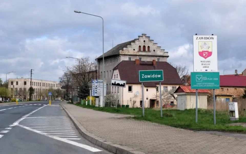 Přechod v Zawidówě.
