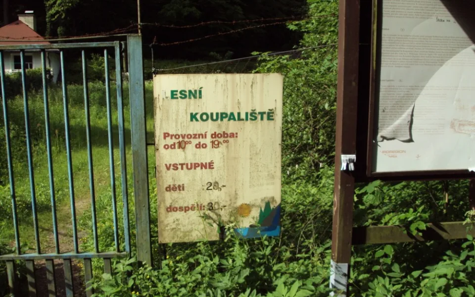 ilustrační foto; Lesní koupaliště