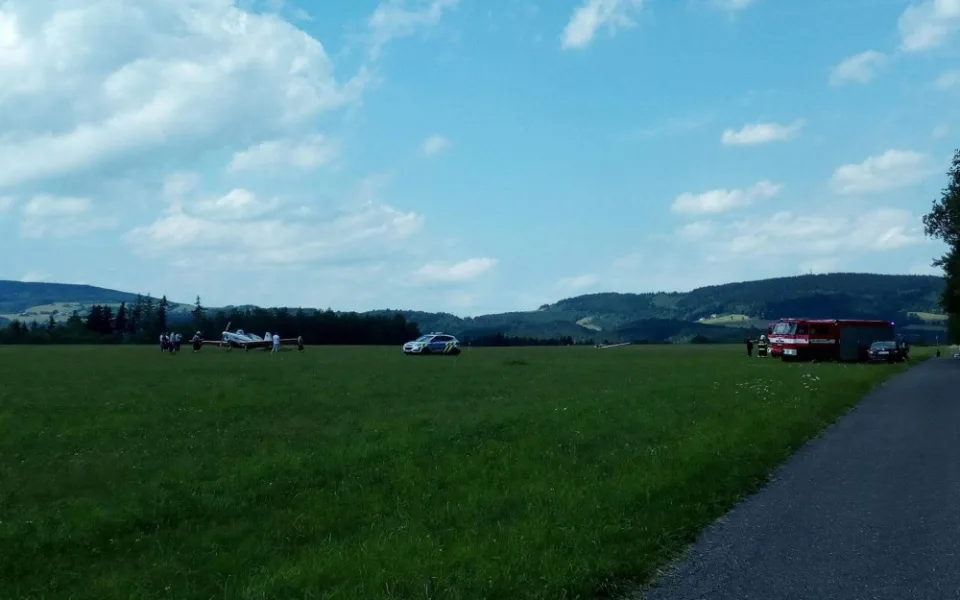 Další mimořádná událost na letišti v Hodkovicích.
