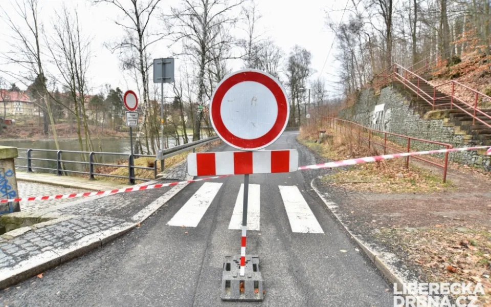 Uzavře se Zvolenská ulice na celý srpen?