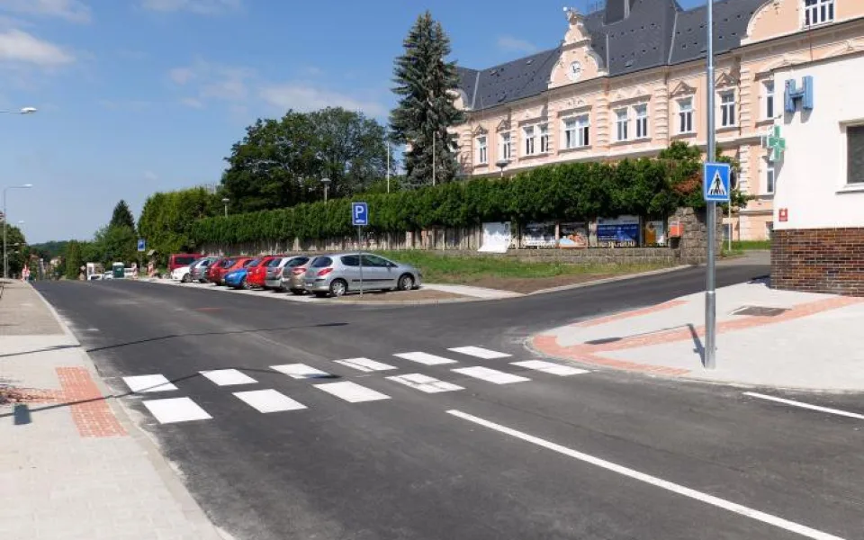 Ve Frýdlantě skončila po roce a čtvrt rekonstrukce Lužické ulice.