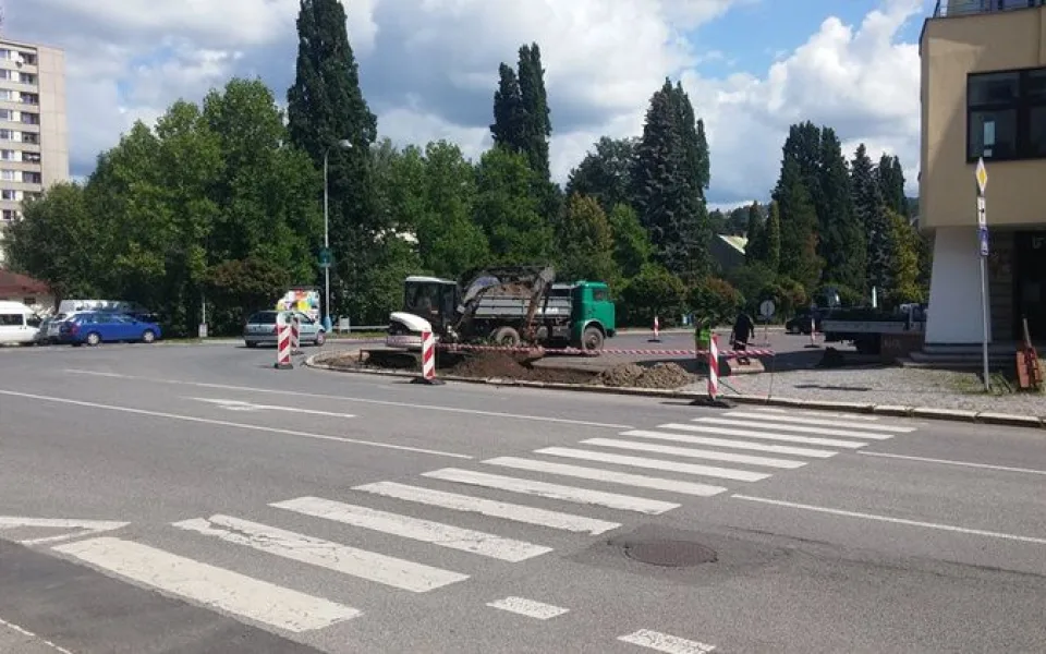V Semilech začala stavba kruhových objezdů, práce zkomplikují dopravu ve městě.