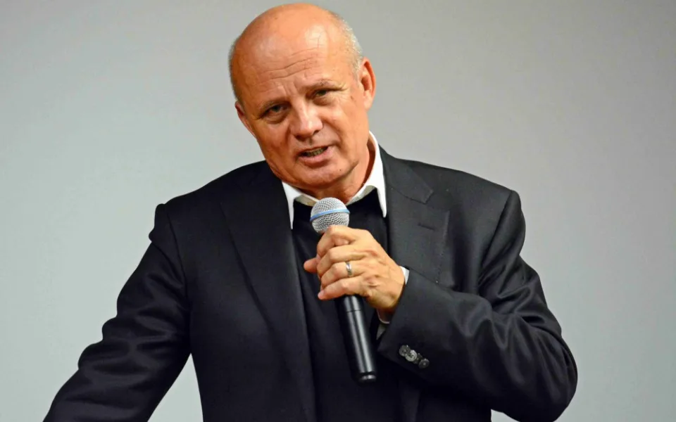Michal Horáček v debatě se zaměstnanci liberecké nemocnice.