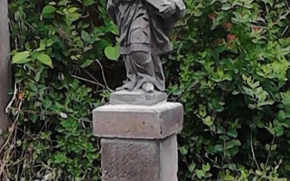Ukradená socha. 