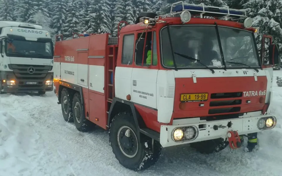 Kamion vyprostila Tatra 815