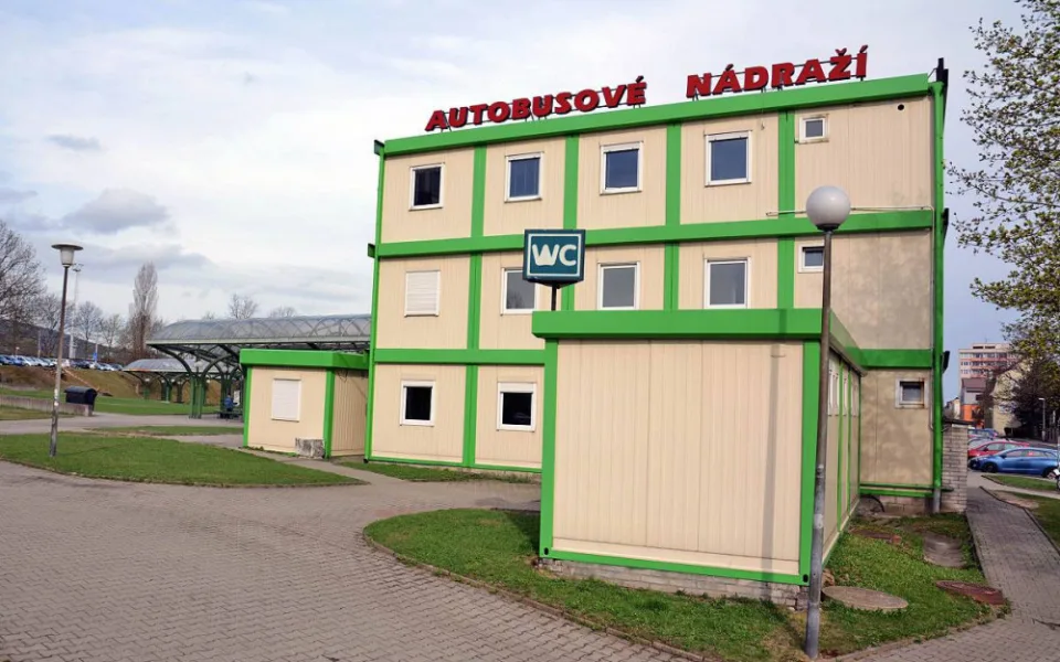 Odkup autobusáku může zkomplikovat nové měření. Nad tunel nebudou smět vozidla na 3,5 tuny.