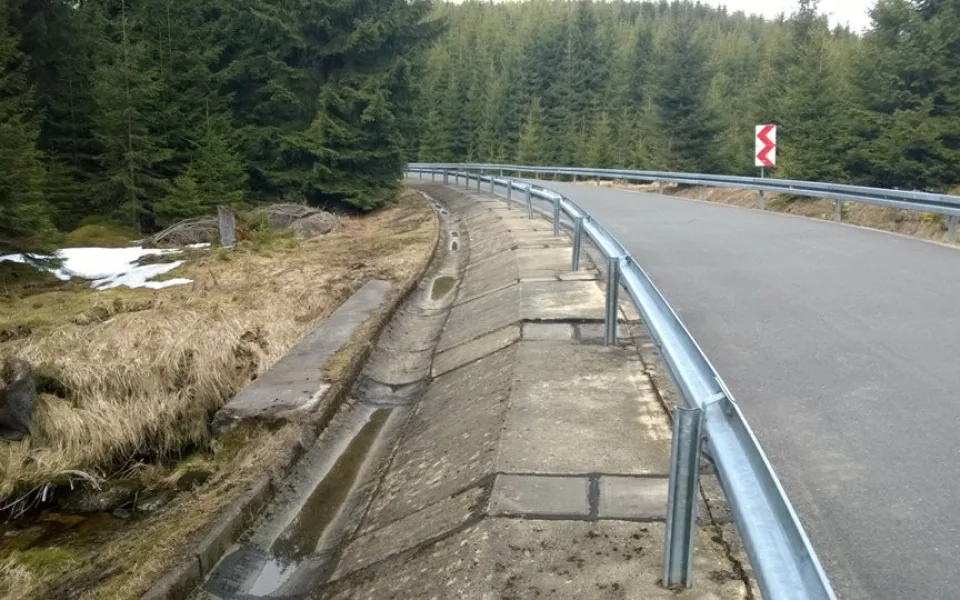 Sníh roztál, silnice kolem Souše se otevře pro dopravu.