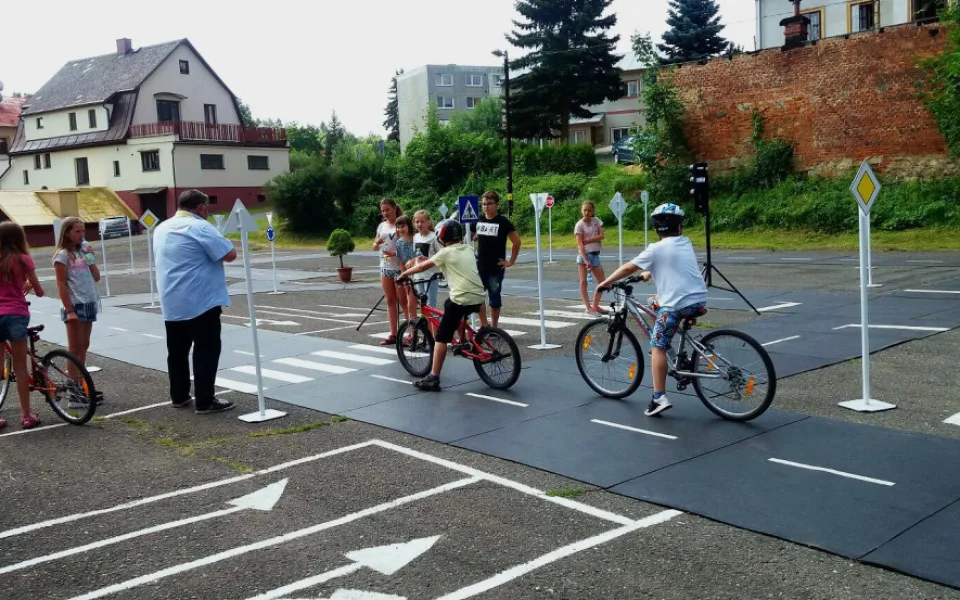 Dětské mobilní dopravní hřiště v Českém Dubu
