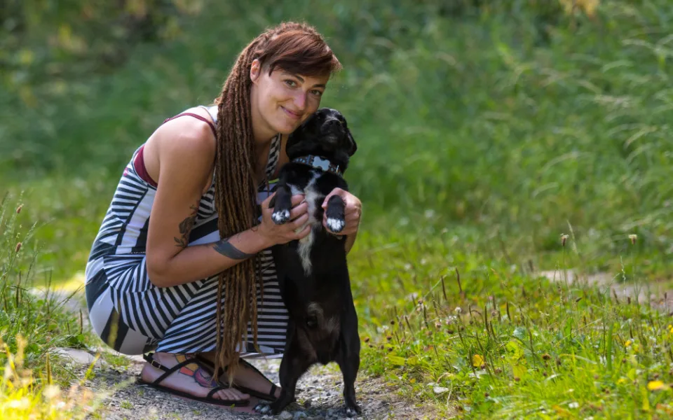 Františka Zverková s pejskem Lojzíkem