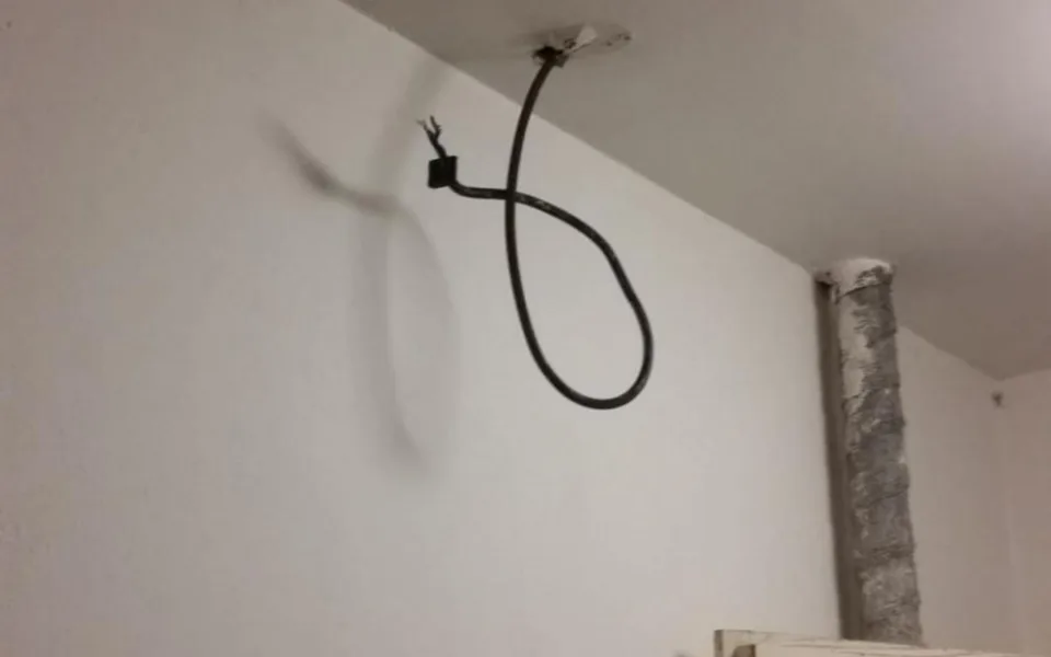 Zloděj ukradl kameru, ta ho natočila a usvědčila.