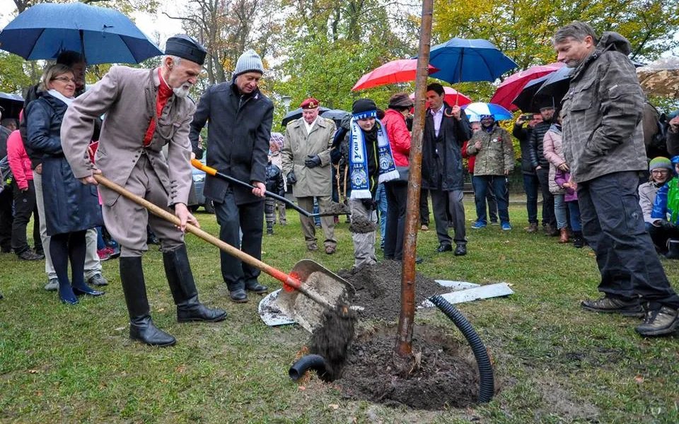 Sázení lípy i s poselstvím.