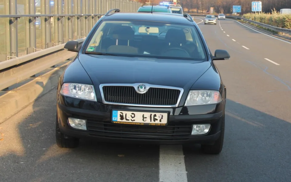 Jedno z aut po nehodě.