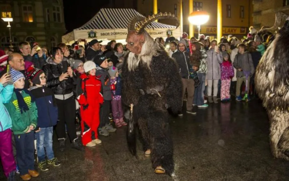 Krampus čerti ve Frýdlantě.