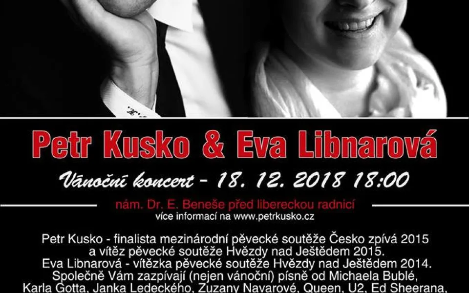 Vánoční koncert před libereckou radnicí