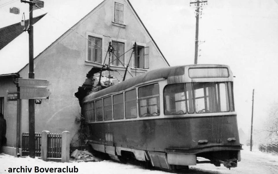 Nehoda tramvaje.