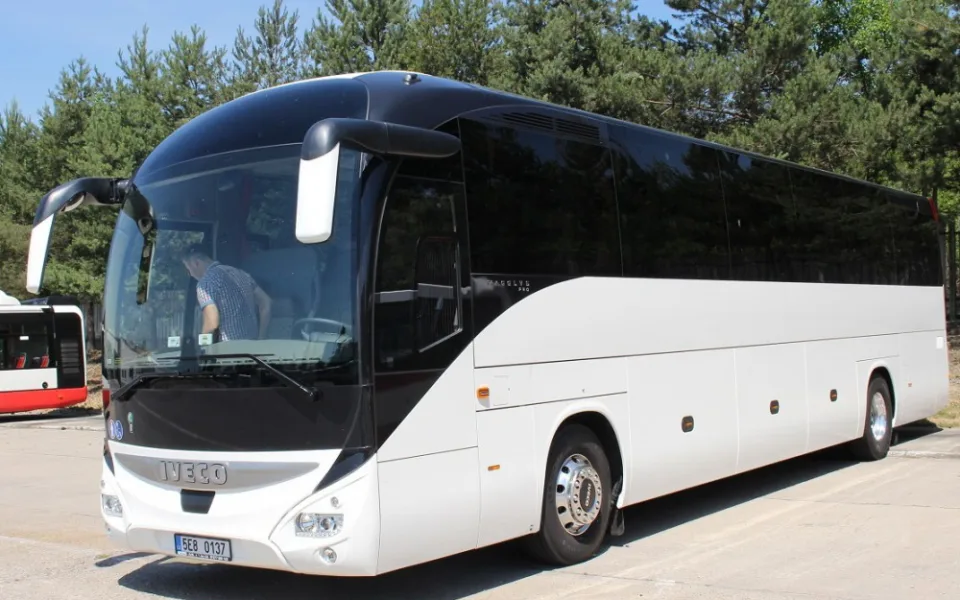 Tak nějak mohl vypadat hledaný autobus