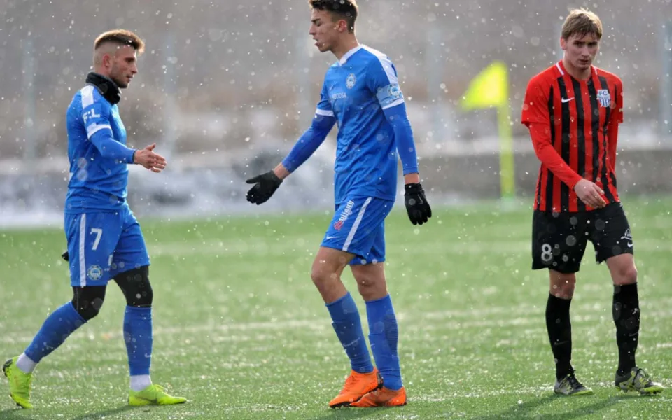 Petar Musa (vpravo) v prvním utkání za Slovan nastřílel hattrick.
