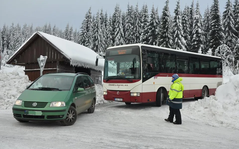 Autobus na Smědavě.