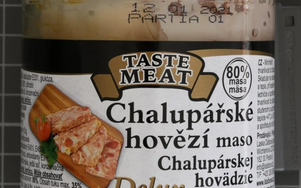 Jedním z produktů, které neobsahovalo tolik masa, kolik by mělo bylo i Chalupářské hovězí maso Delux