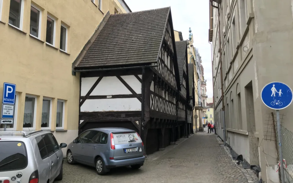 Valdštejnské domky.
