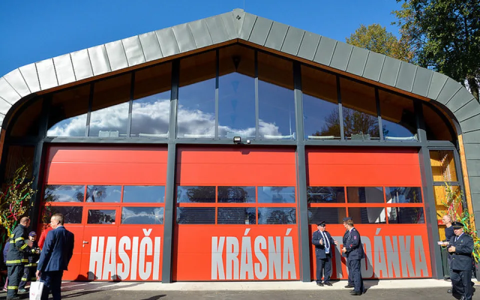 V soutěži Dřevěná stavba roku zabodovala i hasičská zbrojnice Krásná Studánka.