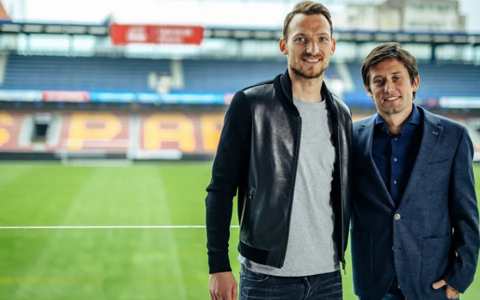 Libor Kozák se sportovním ředitelem Sparty Tomášem Rosickým