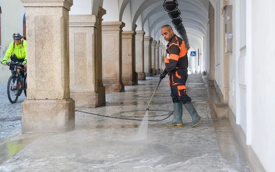 Centrum Liberce je opět o něco čistější.