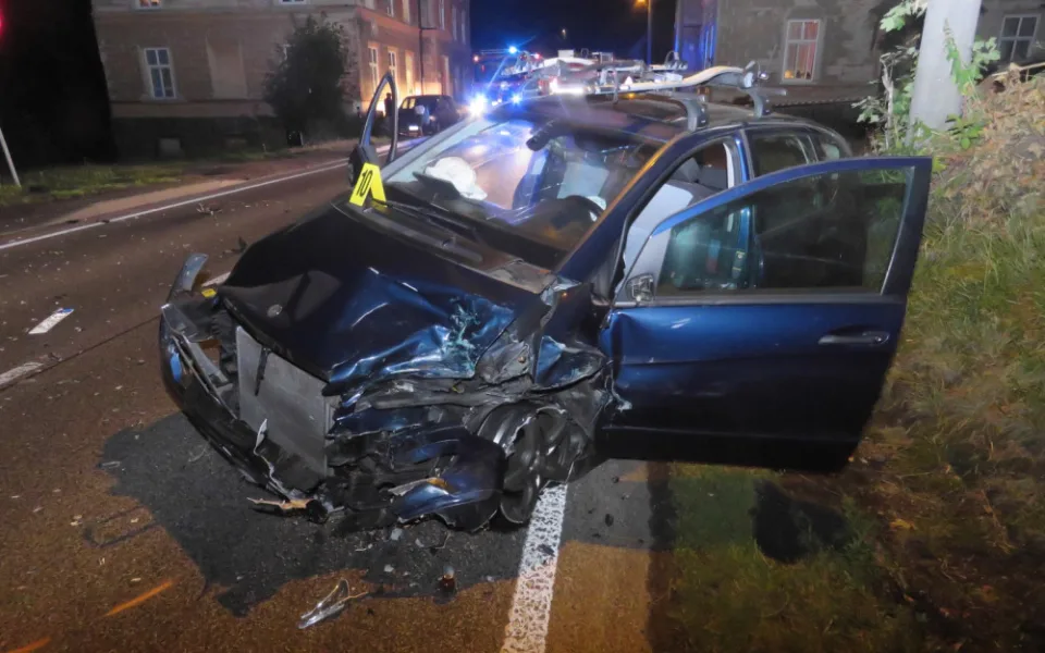 Auto po třech nehodách.