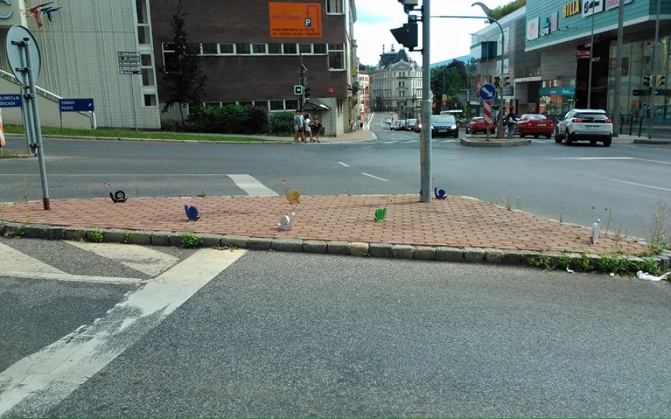 Šnečci lidi pobavili, ale už z místa zmizeli.