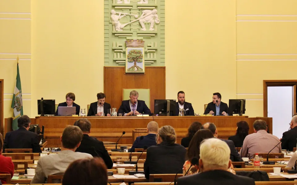 Koalice v Jablonci se otřásá.