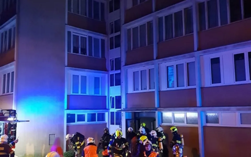 V pátek zasahovaly složky IZS u výbuchu na Králově Háji.