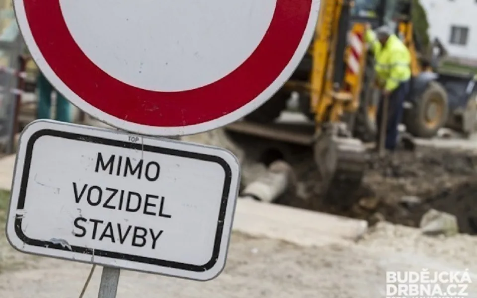 Některé místní komunikace v Turnově se dočkají oprav.4-15312286258926-2-1000x1000-1496960061-1000x1000-1495095297-1000x1000-1493389384-1000x1000-1492708693-1000x1000-147237