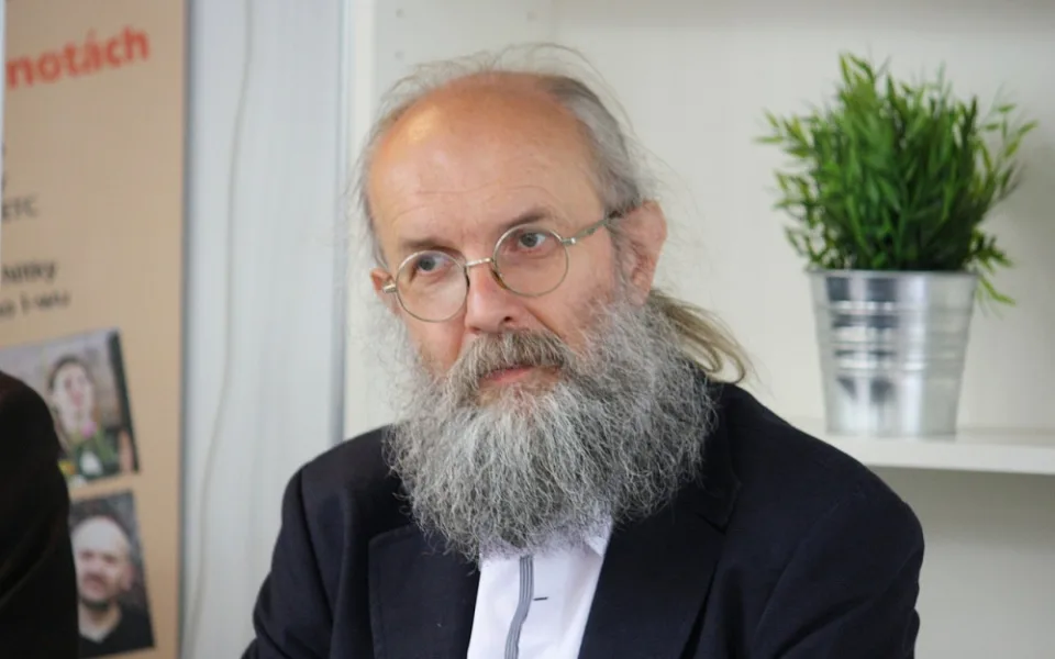 Karel Oliva.