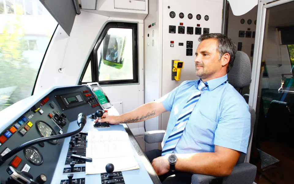 Jsou vlaky váš svět? Pak je práce strojvedoucího u Die Länderbahn právě pro vás