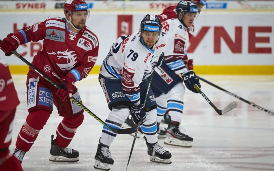 Tygři v Třinci dotahovali marně. Domácím Ocelářům podlehli 3:4