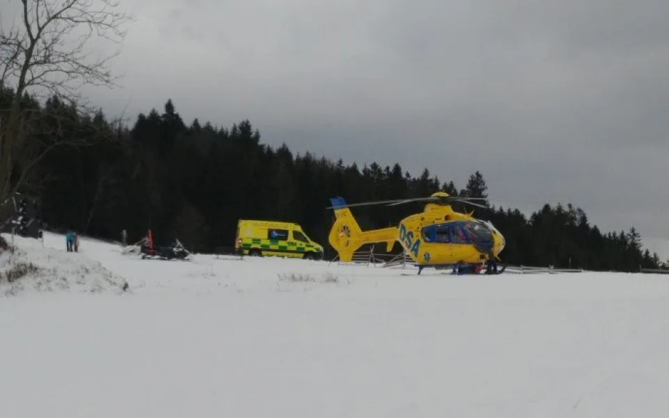 Do nemocnice ho transportoval vrtulník
