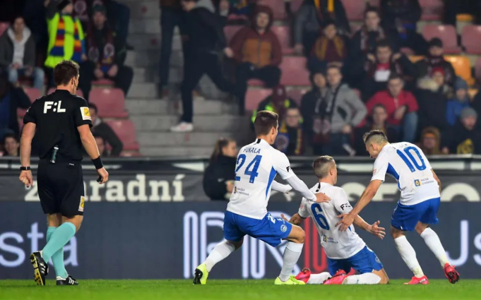 Tomáš Malinský se raduje z gólu do sítě Sparty.