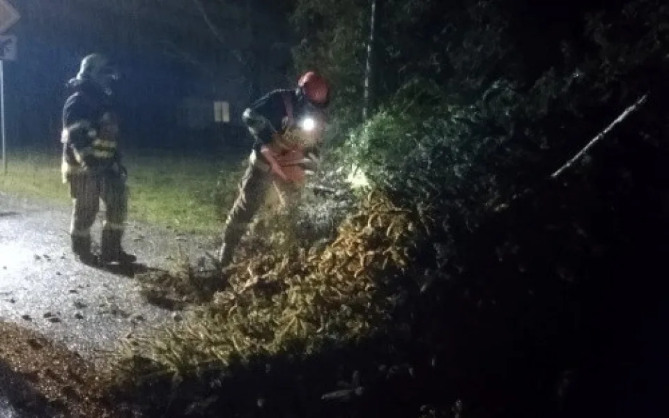 Hasiči vyjížděli v souvislosti s výstrahou k 171 událostem.