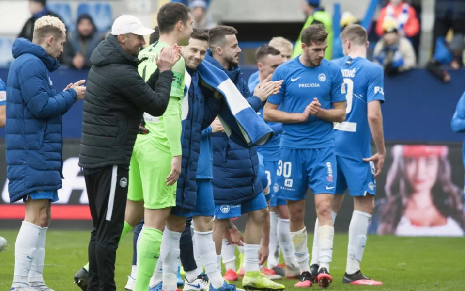 Slovan se složil na nákup plicní ventilační jednotky