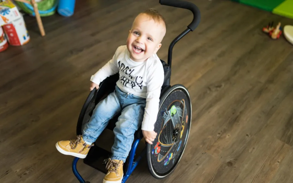 Malá Adámek trpí spinální svalovou atrofií